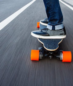 Boosted Dual+ Electric Skateboard 4