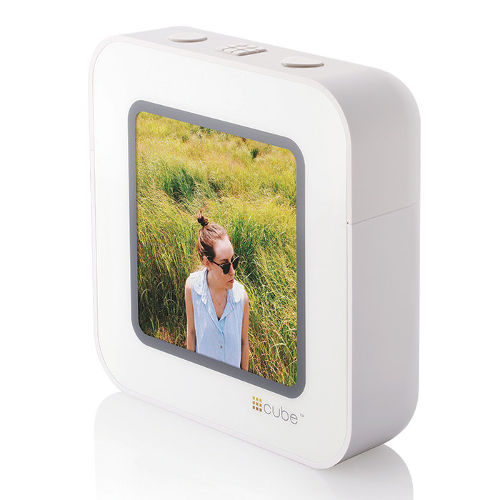 CUBE Digital Picture Frame 4