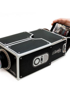 DIY Smartphone Projector 2