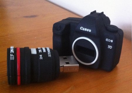 DSLR Camera USB Flash Drive 4GB 1