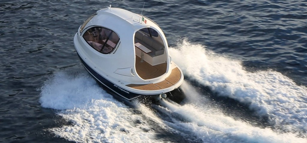 Jet Capsule Mini Luxury Yacht 1