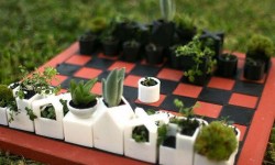 Micro Planter Chess Set 1