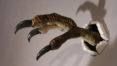 Realistic Wallbursting Velociraptor & Claw Set 3