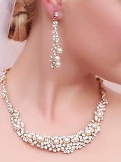 Save Up To 80 percent On Deal & Free Shipping on Jewelry!