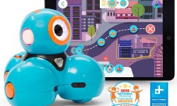 Wonder Workshop Dash Robot 1