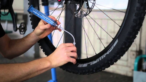 milKit - Tubeless Made Easy & No More Flat Tires 2